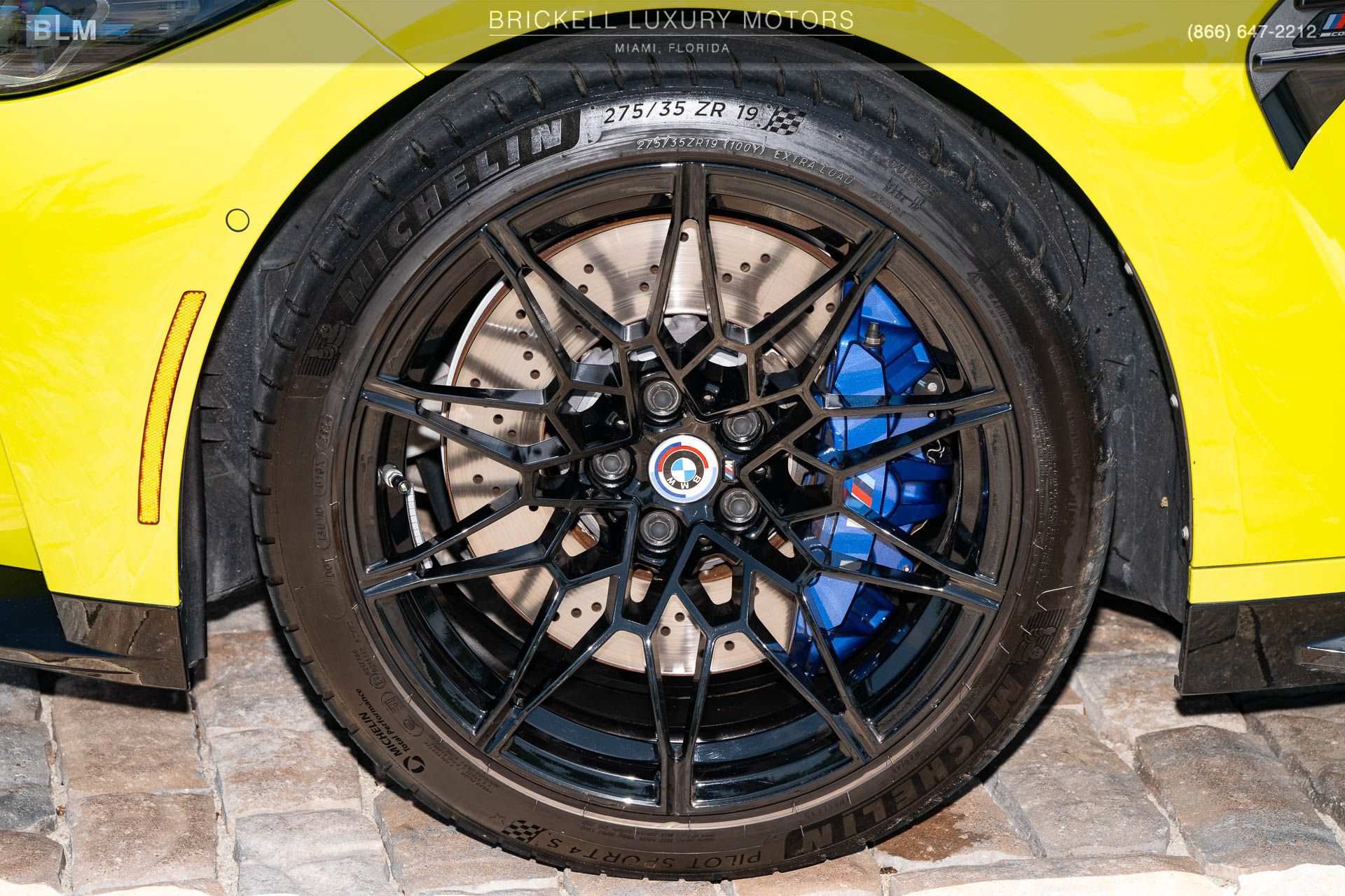 Used 2023 BMW M4 xDrive Competition w/ M Carbon Exterior Package AWD/4WD image 40
