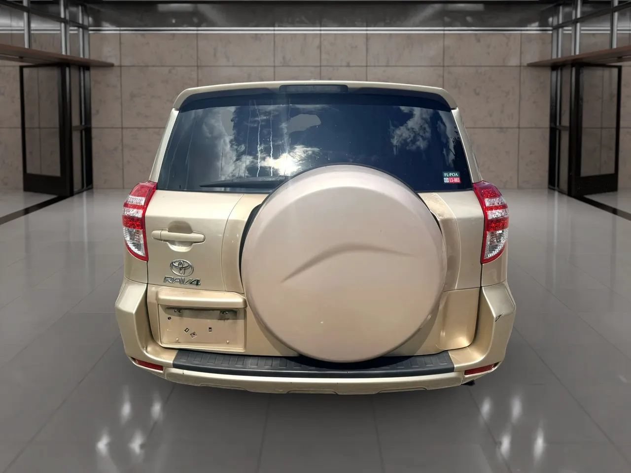 Used 2012 Toyota RAV4 FWD w/ Upgrade Value Pkg image 4
