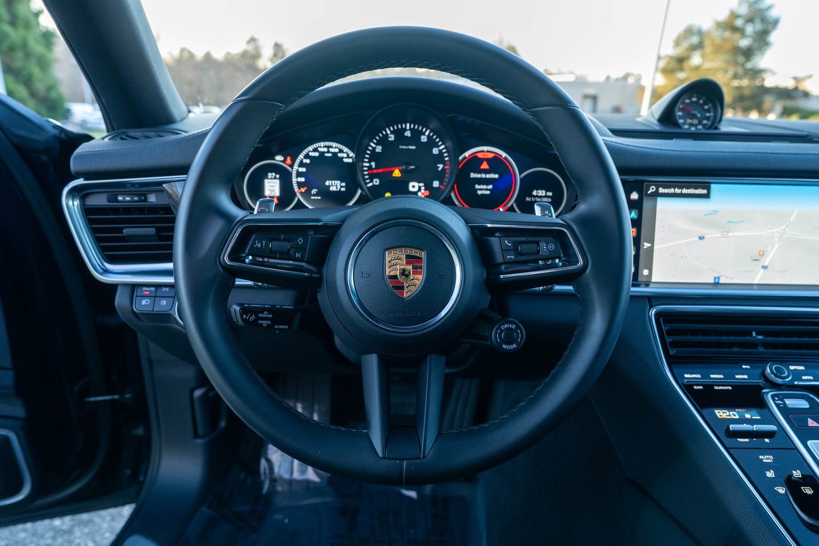 Certified 2022 Porsche Panamera 4 w/ Premium Package image 25