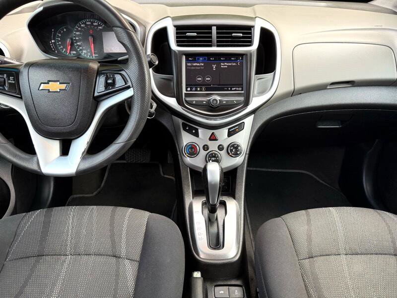 Used 2020 Chevrolet Sonic LT image 13