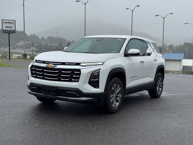 Used 2026 Chevrolet Equinox LT AWD/4WD image 3