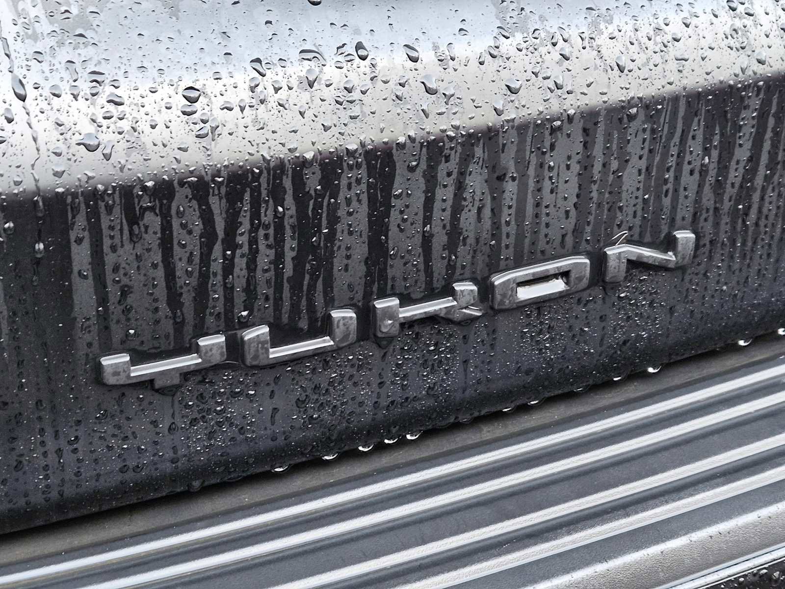 Used 2021 GMC Yukon AT4 image 3