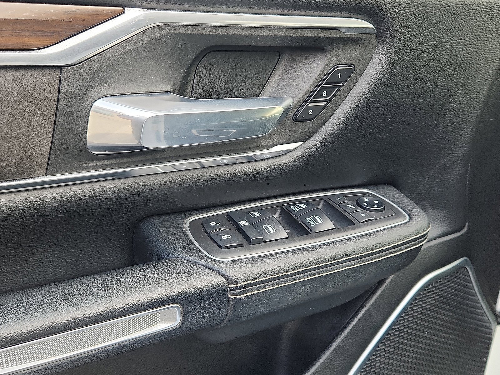 Used 2021 RAM 1500 Laramie image 20