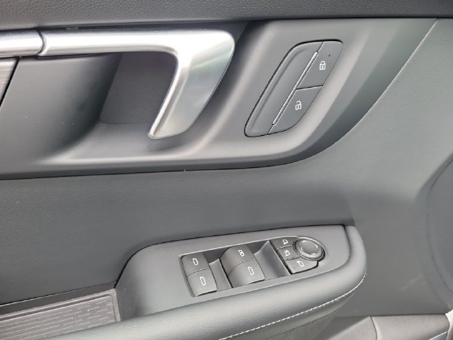 Certified 2026 Buick Enclave Preferred FWD image 25