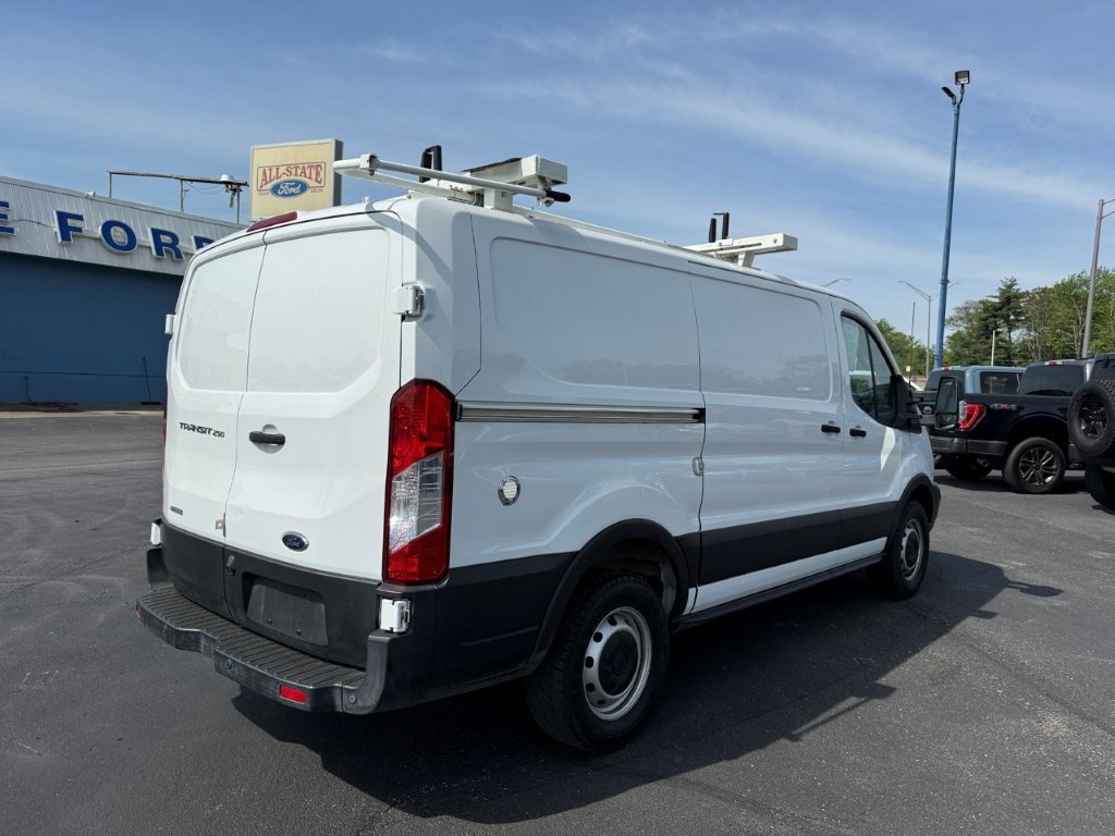 Used 2019 Ford Transit 250 130 Low Roof RWD image 9