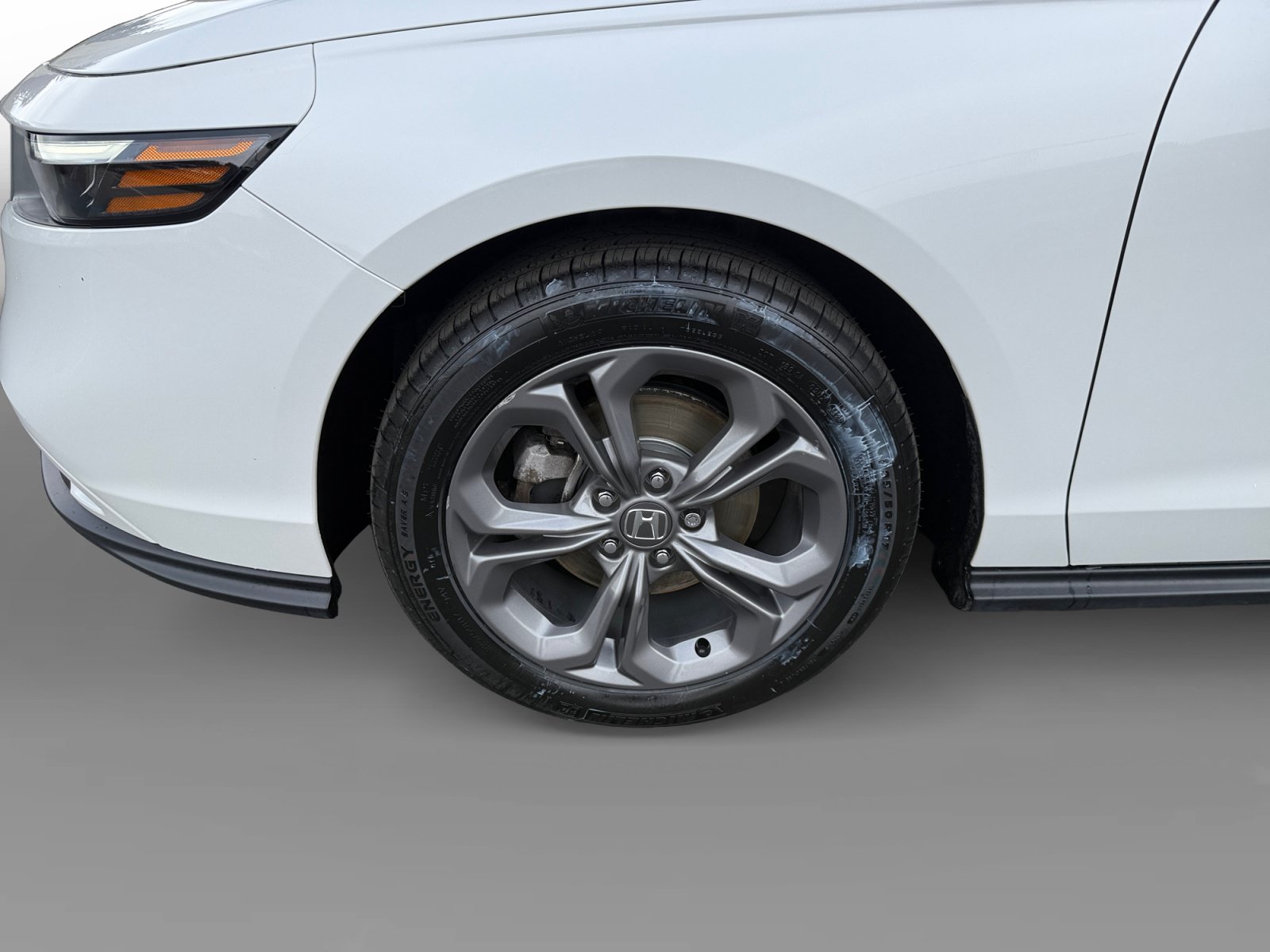 Certified 2024 Honda Accord EX image 9