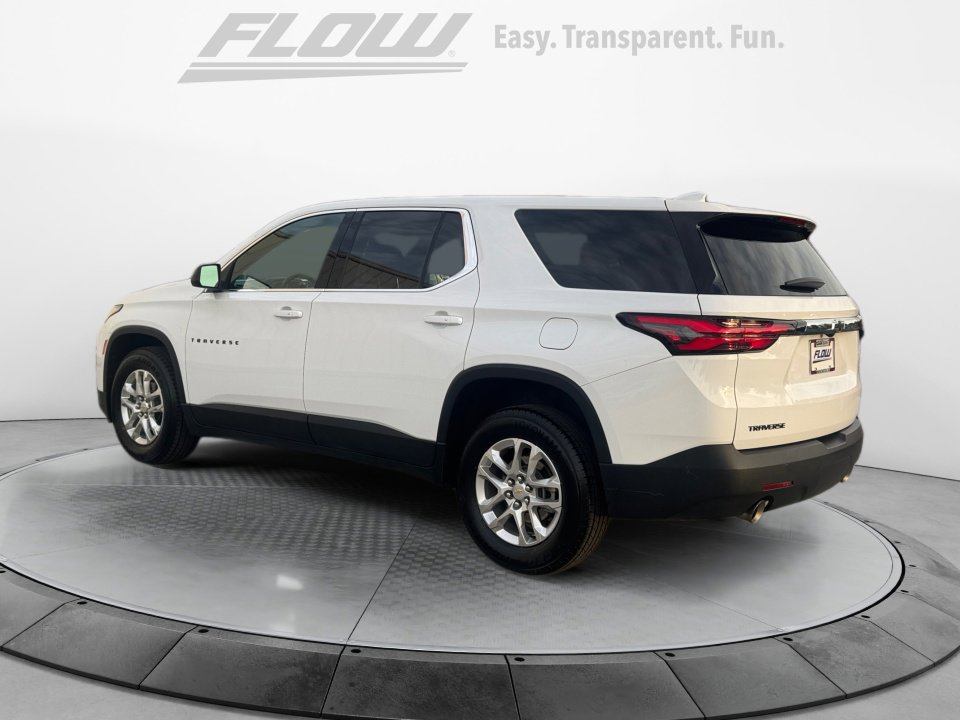 Used 2022 Chevrolet Traverse LS image 6