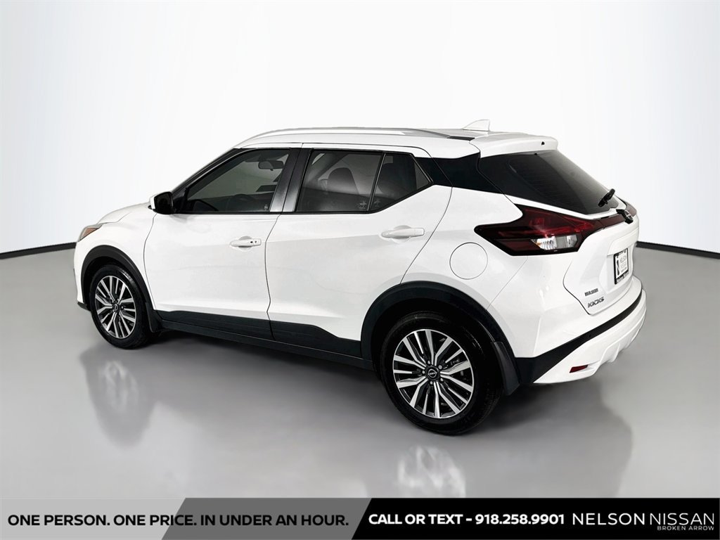 Used 2024 Nissan Kicks SV FWD image 7