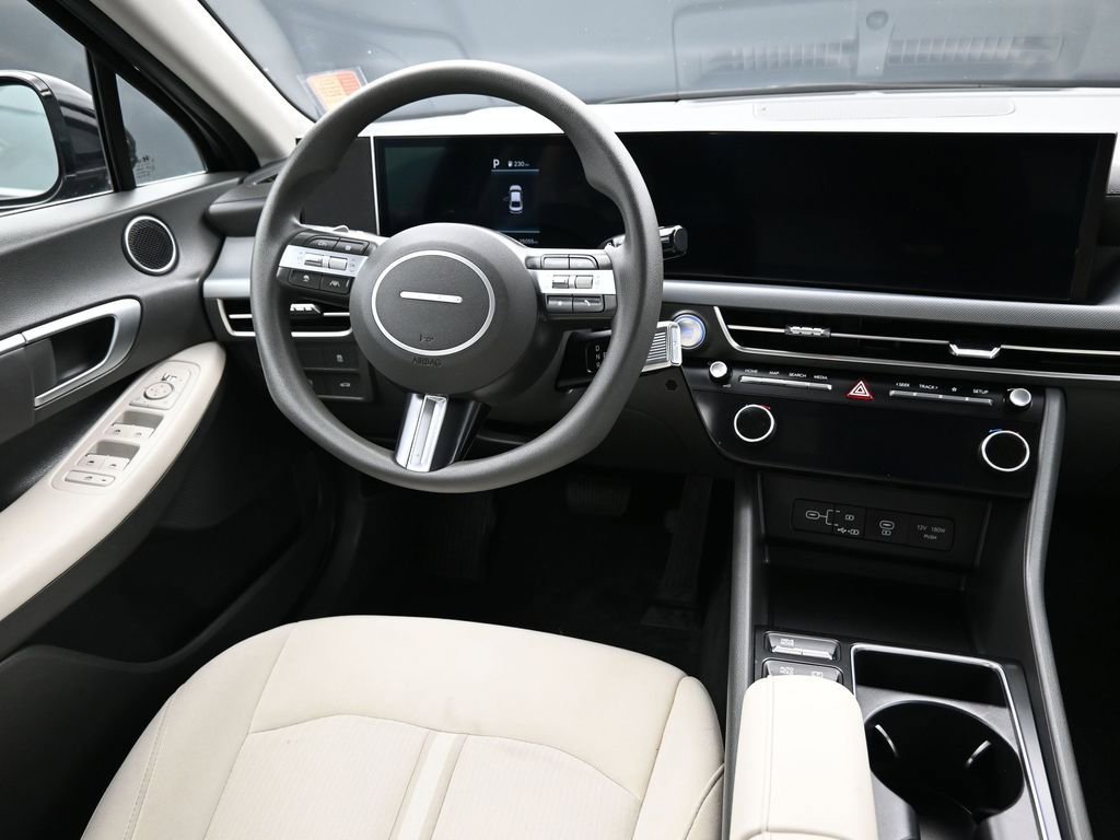 Used 2025 Hyundai Sonata SEL image 11