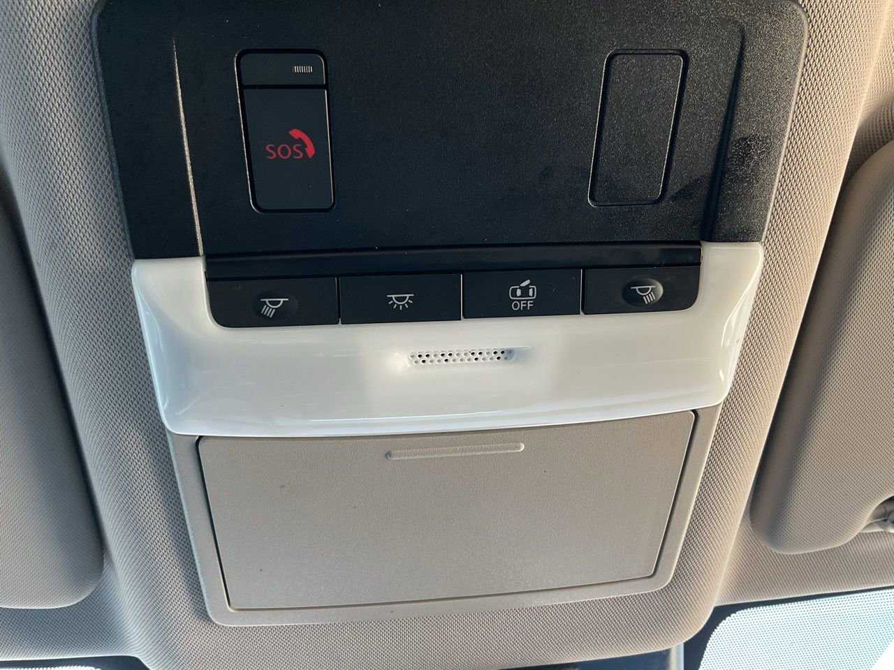 Used 2025 Nissan Rogue SV image 28