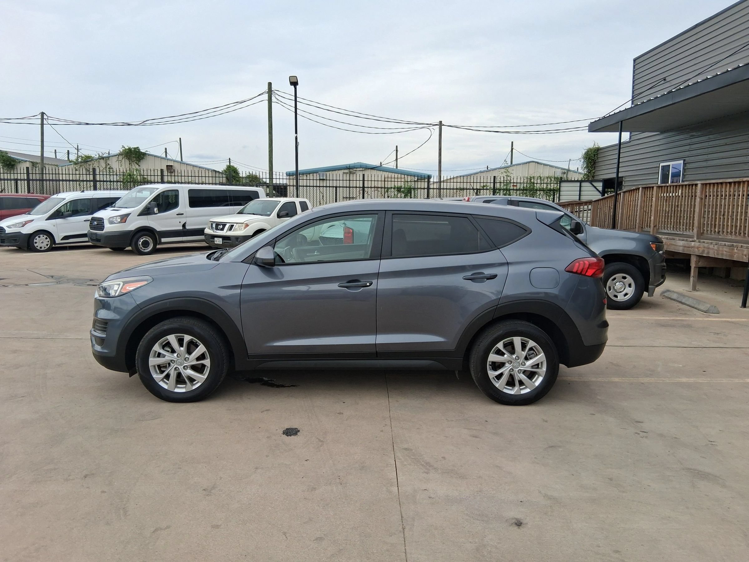 Used 2021 Hyundai Tucson SE FWD image 3