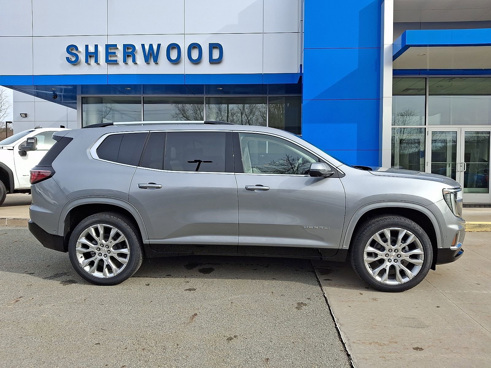 New 2026 GMC Acadia Denali w/ Super Cruise Package image 7