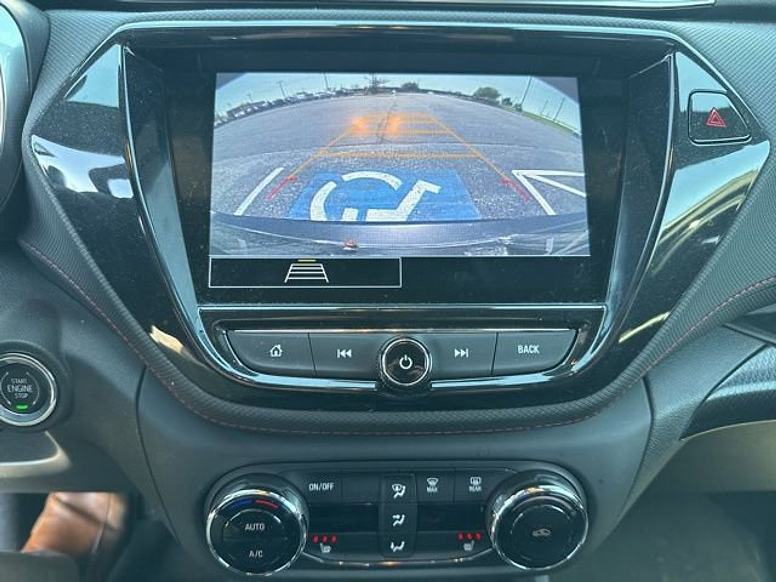 Used 2023 Chevrolet TrailBlazer RS w/ Convenience Package image 18