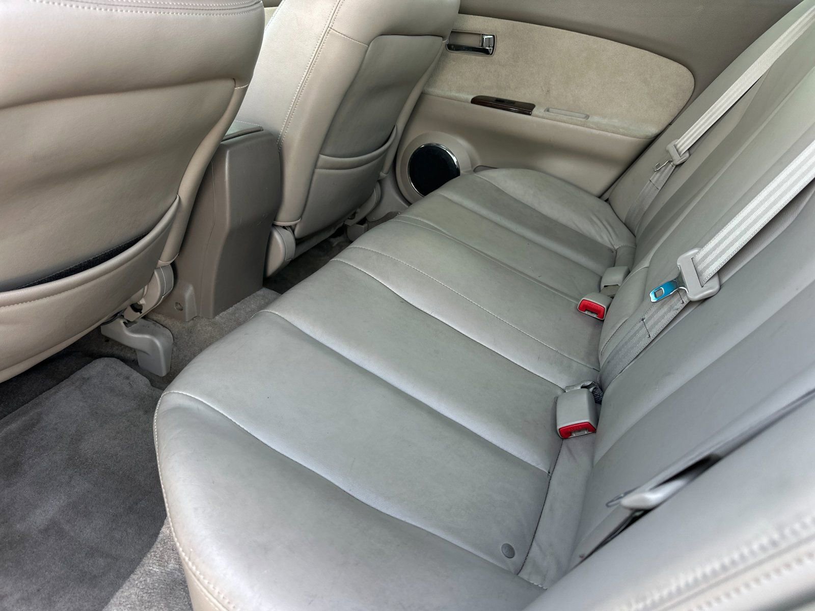 Used 2006 Nissan Altima 3.5 SE w/ (X01) Leather Pkg FWD image 11