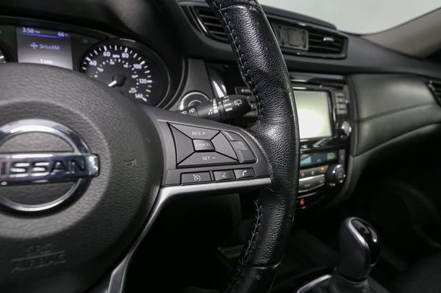 Used 2020 Nissan Rogue SV AWD/4WD image 29