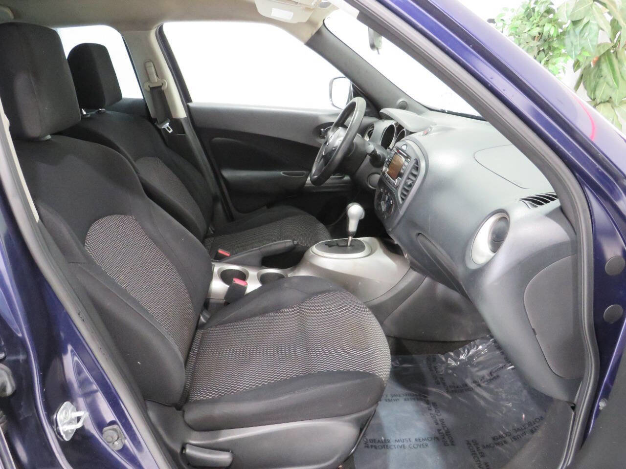 Used 2015 Nissan Juke S image 10