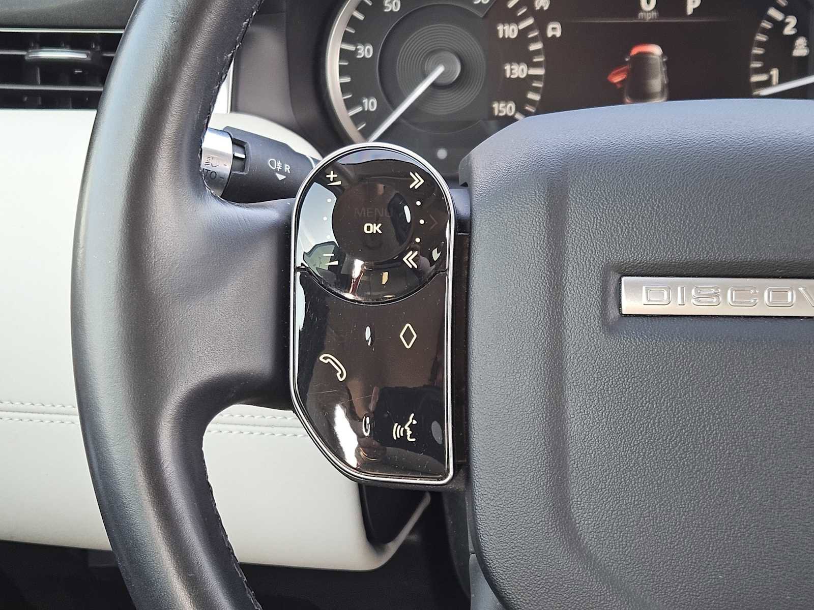 Used 2020 Land Rover Discovery Sport S image 26