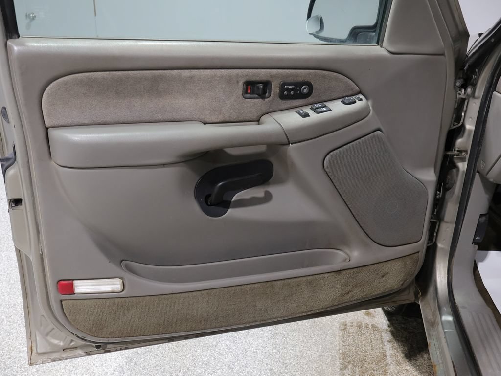 Used 2002 Chevrolet Silverado 1500 LT AWD/4WD image 19
