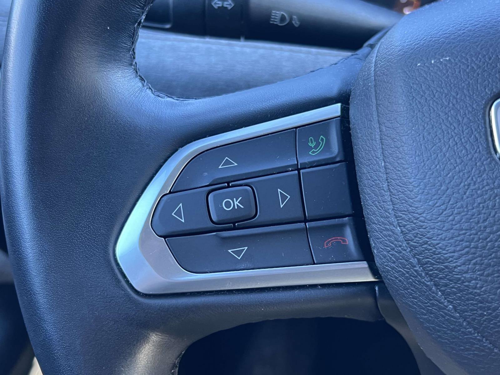 Used 2022 Jeep Compass Latitude AWD/4WD image 23