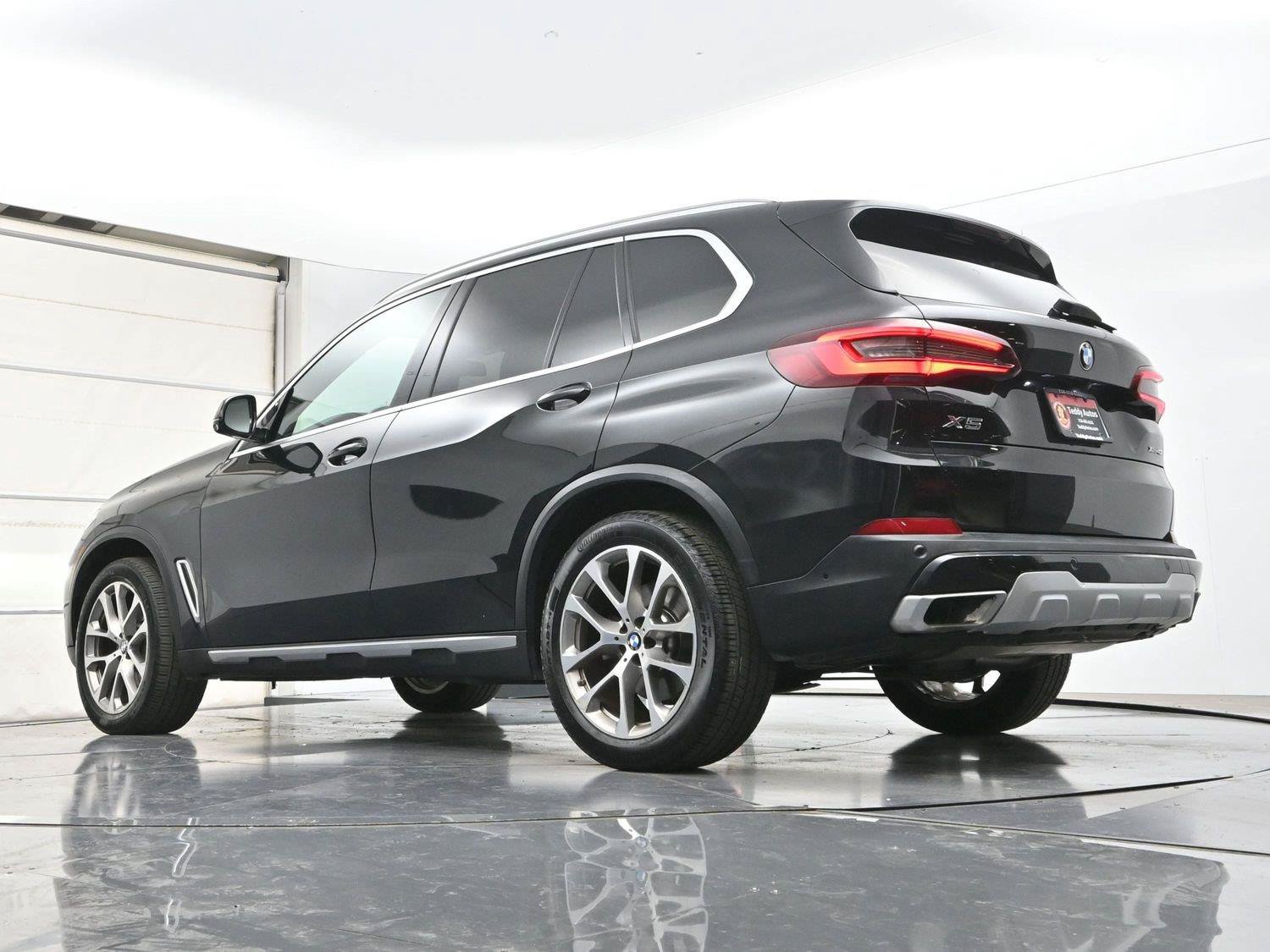Used 2021 BMW X5 xDrive40i w/ Premium Package 2 AWD/4WD image 31