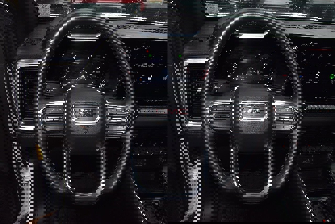 Used 2024 GMC Canyon Elevation w/ Convenience Package image 22