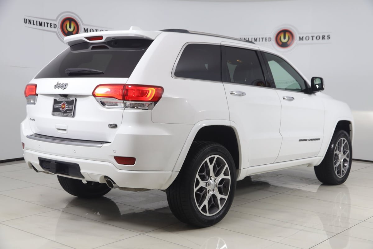 Used 2021 Jeep Grand Cherokee Overland AWD/4WD image 3