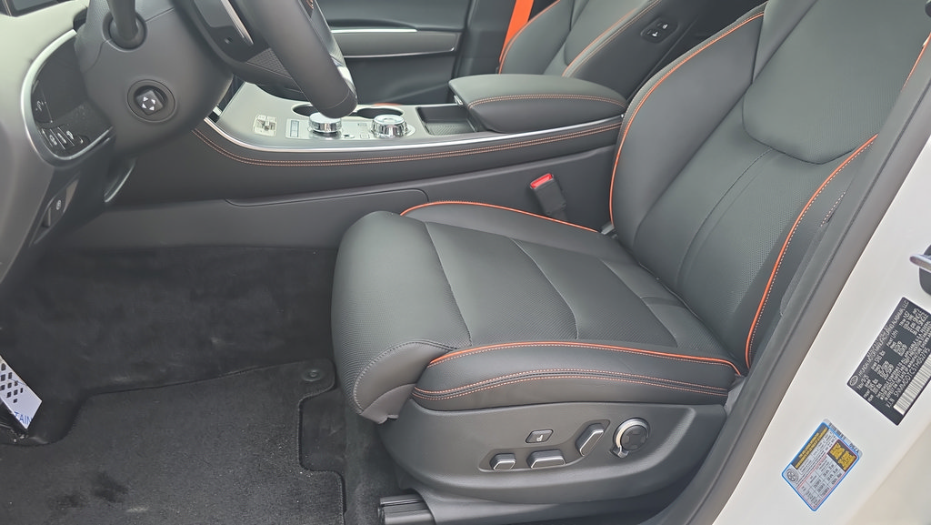 New 2026 Genesis GV70 3.5T Sport Advanced AWD/4WD image 13