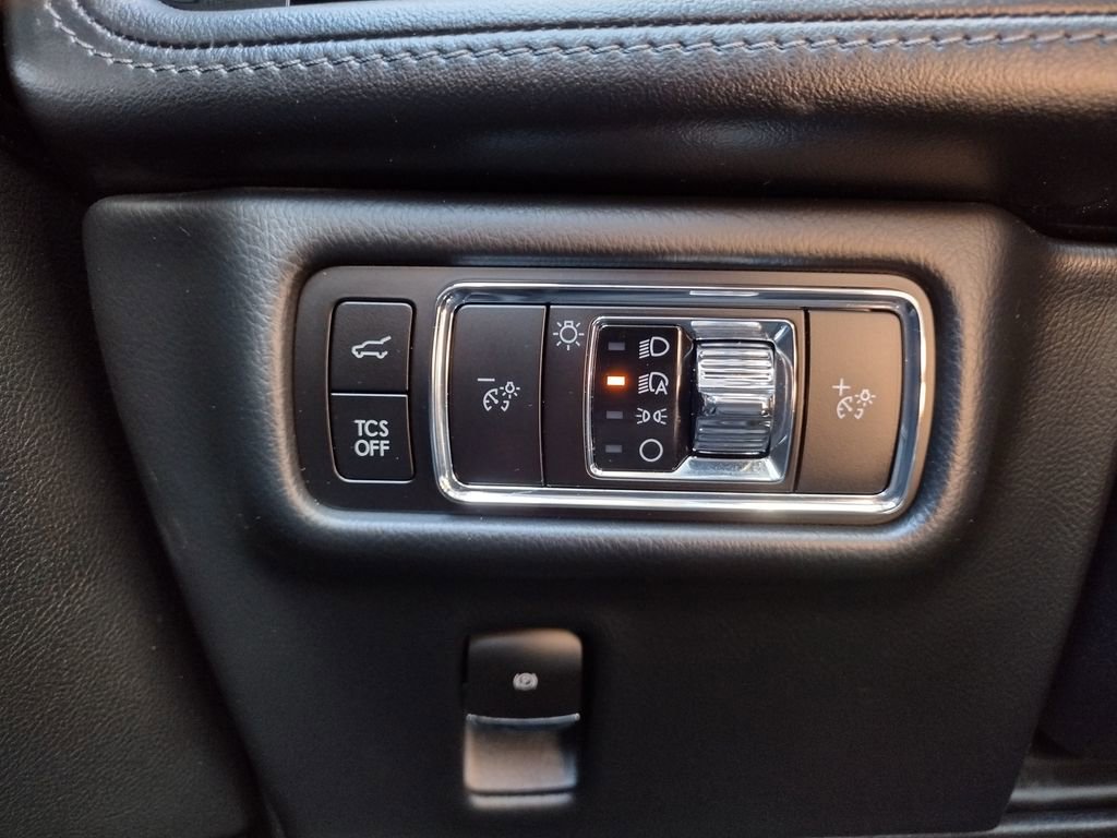 Used 2023 Lincoln Nautilus Reserve w/ Equipment Group 201A AWD/4WD image 23