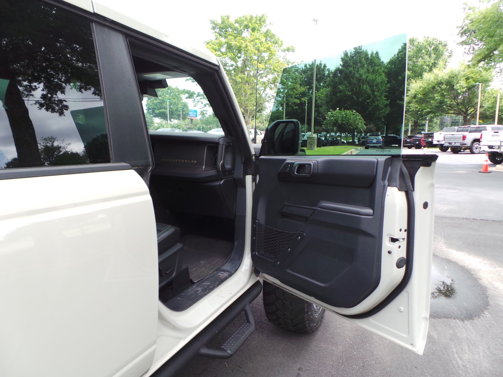 Used 2025 Ford Bronco Badlands AWD/4WD image 47