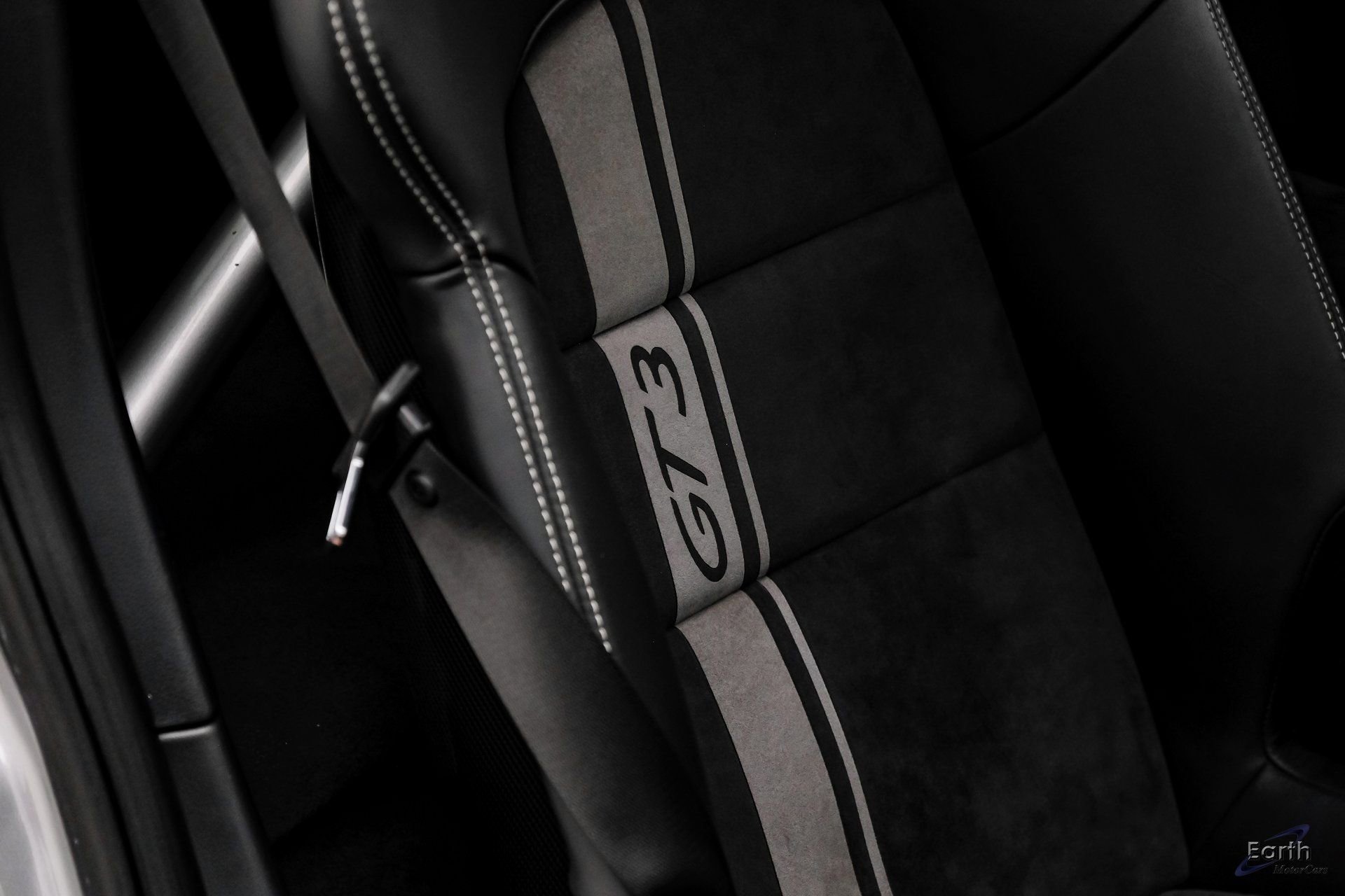 Used 2018 Porsche 911 GT3 w/ Sport Chrono Package image 48