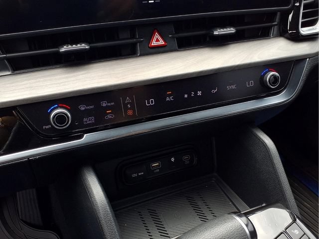 Used 2023 Kia Sportage X-Line w/ X-Line Premium Package AWD/4WD image 5