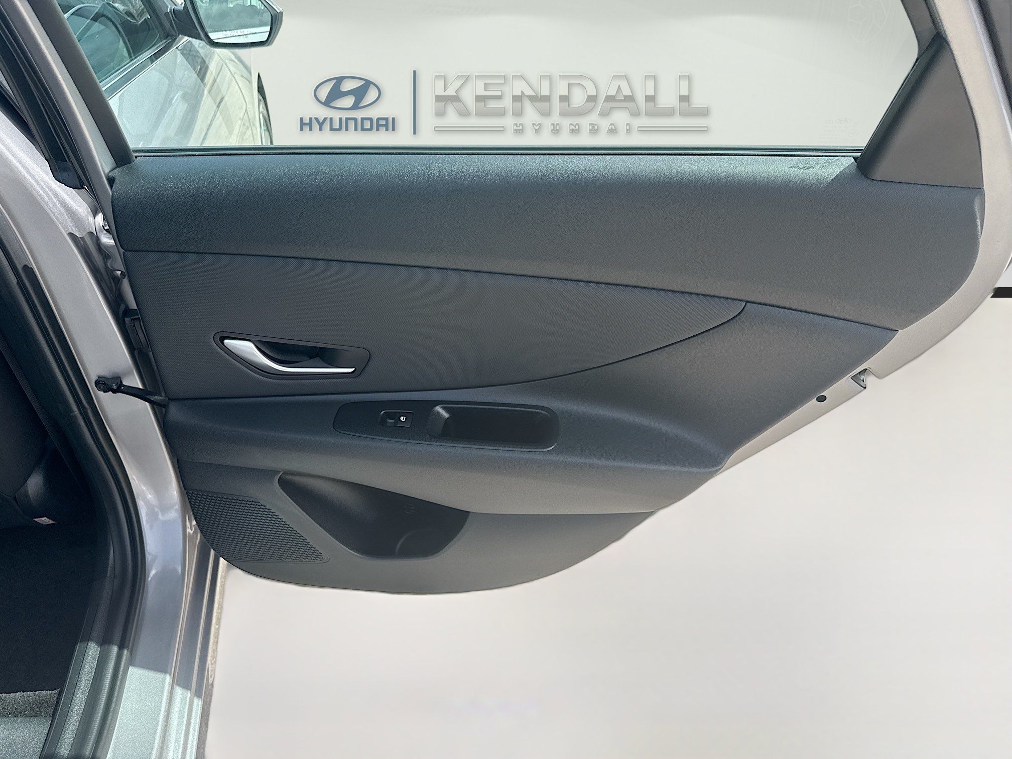 Used 2025 Hyundai Elantra SEL w/ Cargo Package FWD image 28