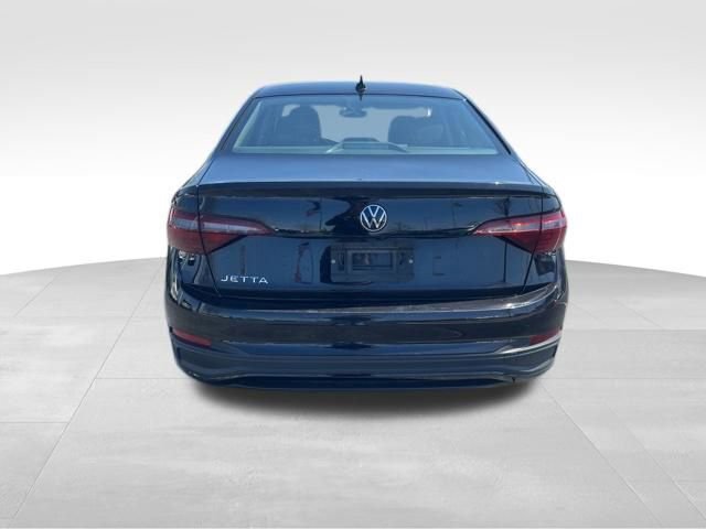 Used 2024 Volkswagen Jetta S image 6