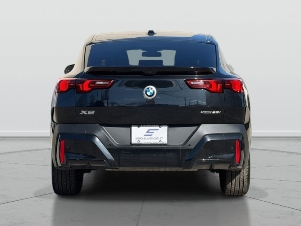 Used 2026 BMW X2 xDrive28i AWD/4WD image 6