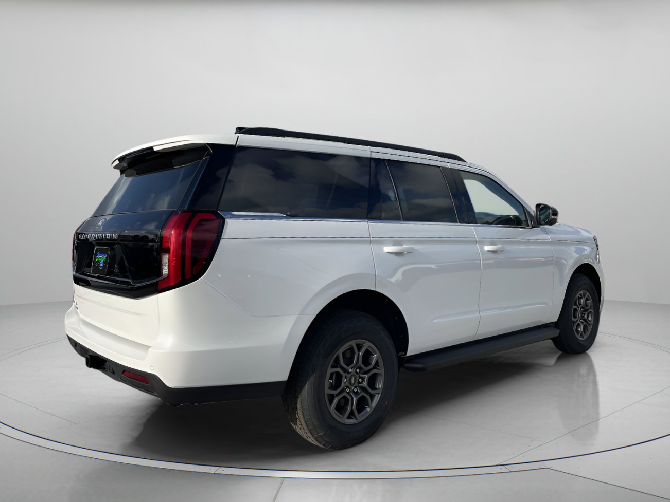 New 2026 Ford Expedition Active RWD image 4