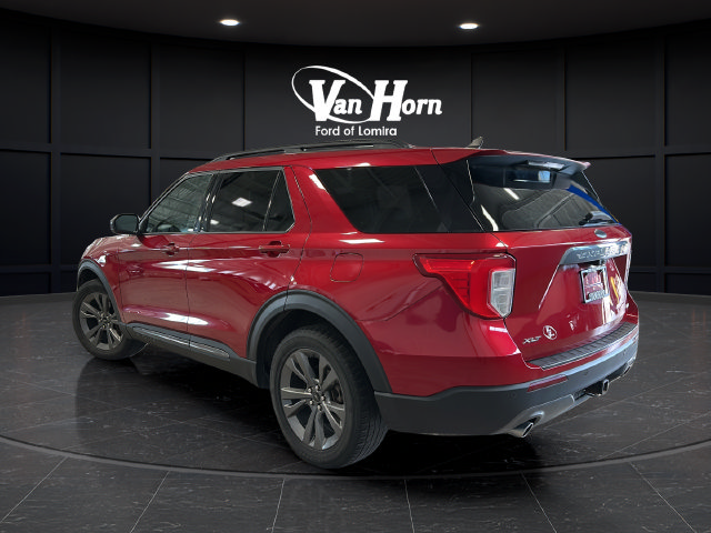 Used 2021 Ford Explorer XLT w/ XLT Sport Appearance Package AWD/4WD image 5