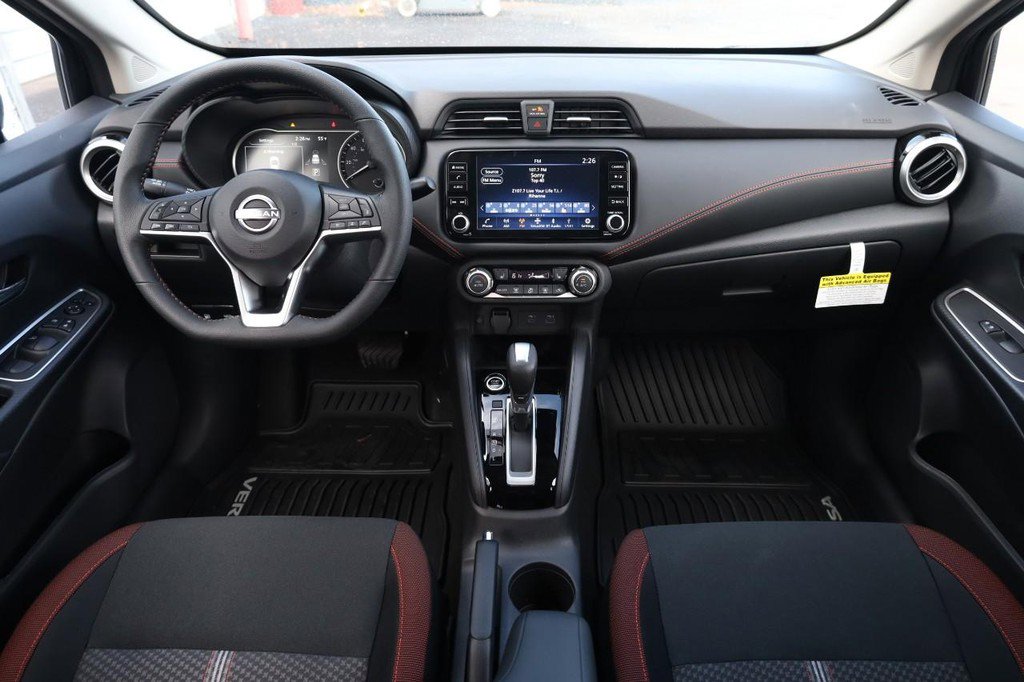New 2025 Nissan Versa SR w/ Trunk Package image 21