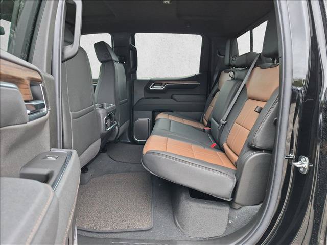 New 2026 Chevrolet Silverado 1500 High Country w/ Z71 Off-Road Package AWD/4WD image 15