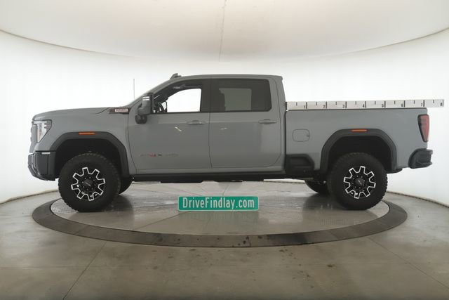 Used 2025 GMC Sierra 2500 AT4X image 9