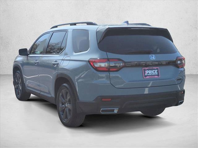 Used 2025 Honda Pilot Sport image 9