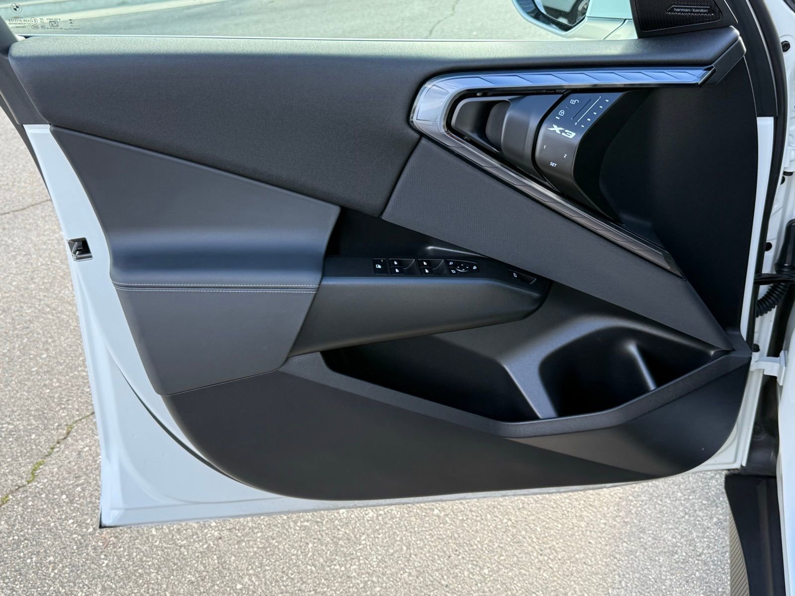 Used 2025 BMW X3 xDrive30i w/ Premium Package image 21