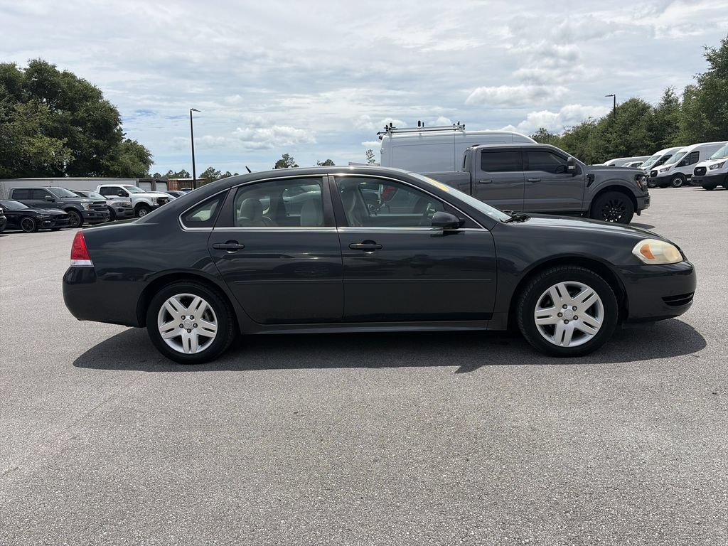 Used 2013 Chevrolet Impala LT w/ LT Sunroof Package FWD image 8