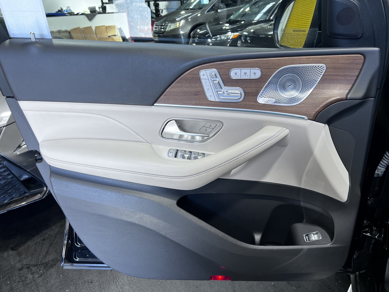 Used 2020 Mercedes-Benz GLS 450 4MATIC image 29