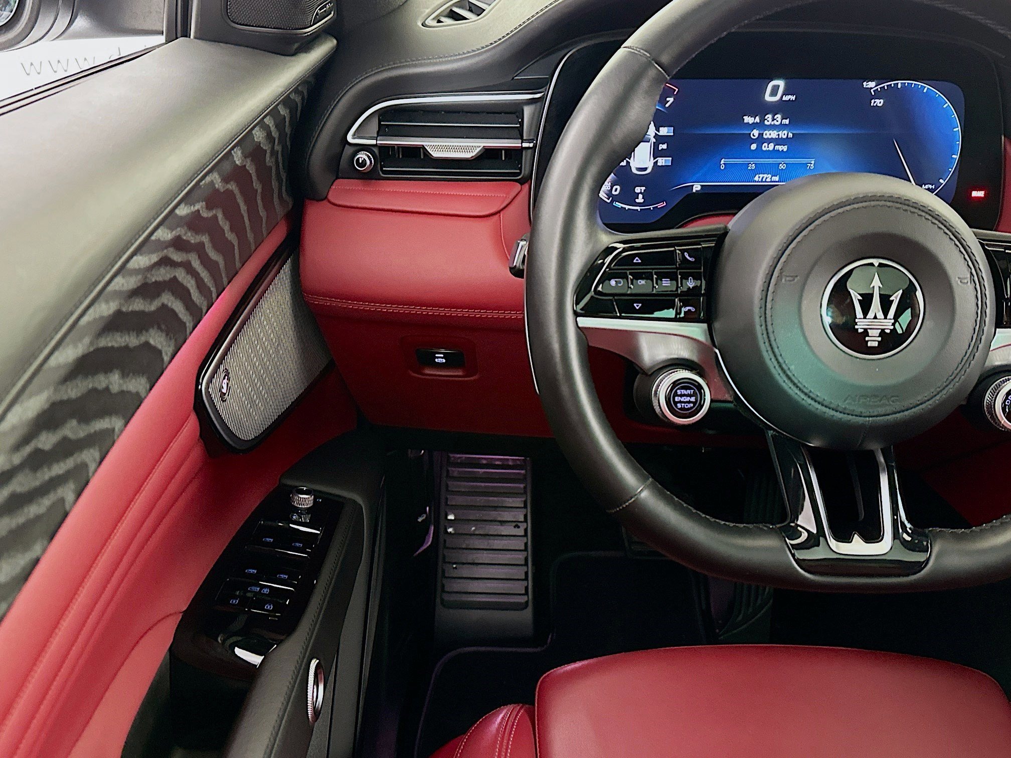 Used 2023 Maserati Grecale Modena image 10