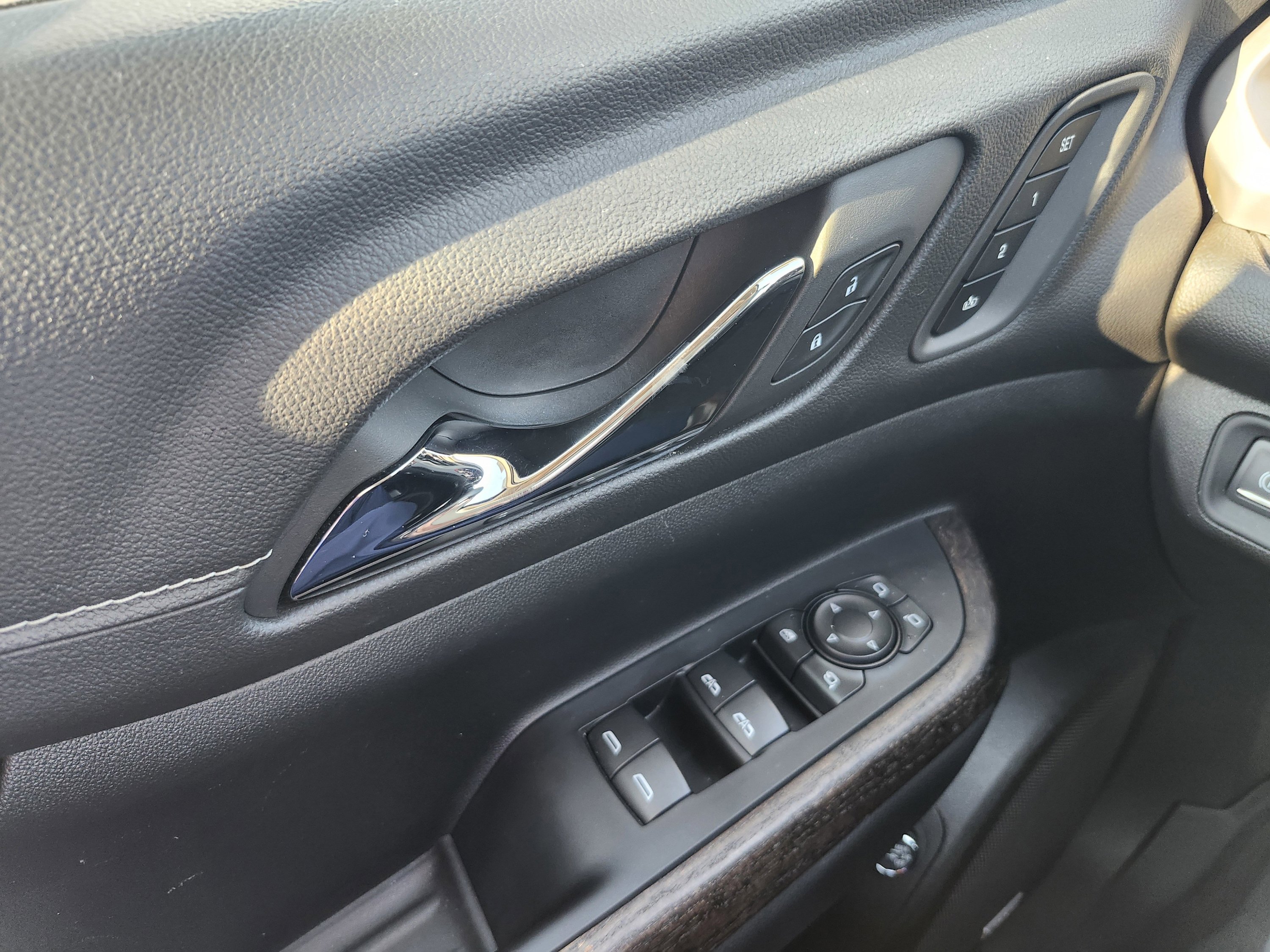 Used 2023 GMC Acadia Denali w/ Denali Ultimate Package image 14