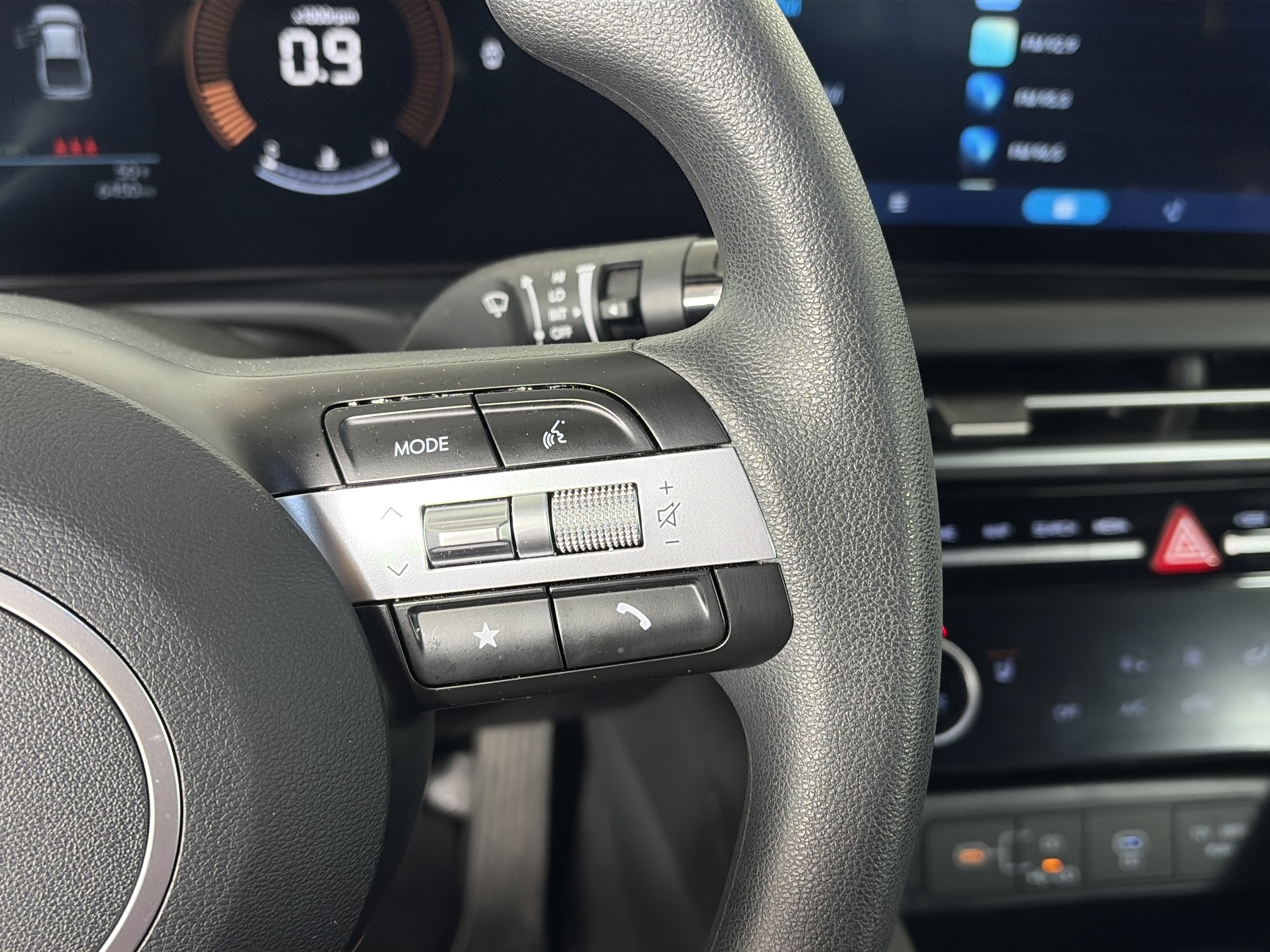 New 2025 Hyundai Santa Cruz SEL FWD image 28