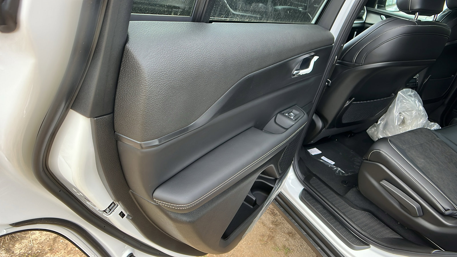 New 2025 Jeep Grand Cherokee L Altitude image 19