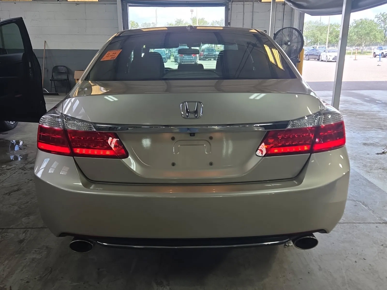 Used 2015 Honda Accord EX-L image 9