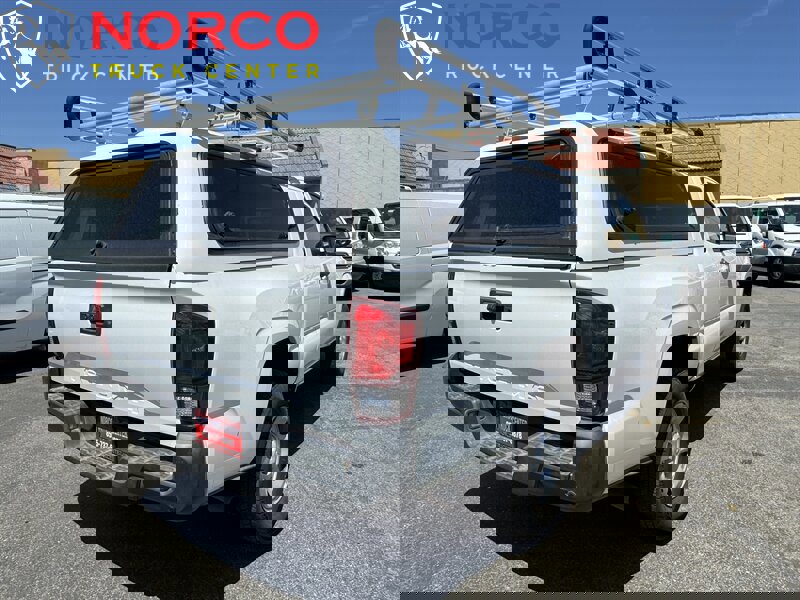 Used 2020 Toyota Tacoma SR image 10