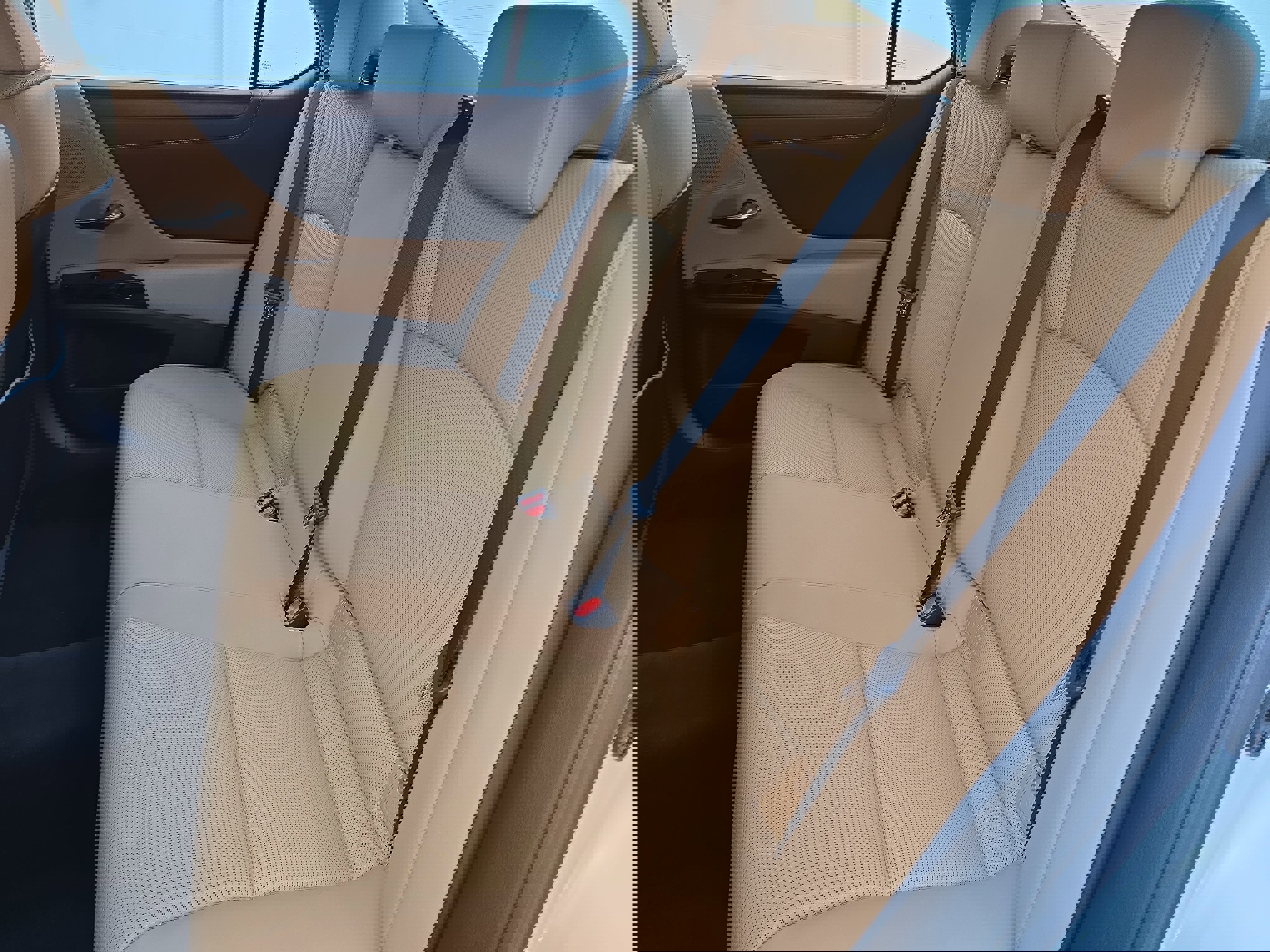 Used 2022 Lexus ES 350 w/ Premium Package image 13